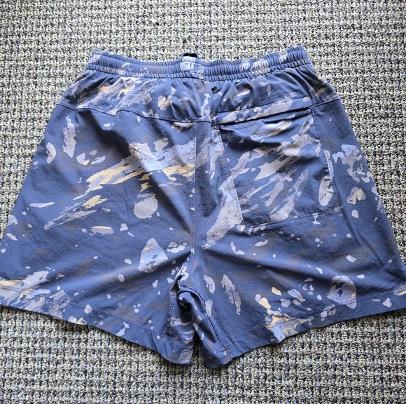 lululemon athletica Blue and Tan Athletic Shorts - Picture 3 of 7